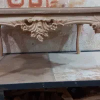 یک دستک میز منبتی