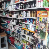 فروشنده آقا یا خانم
