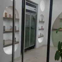 مغازه با آشپزخانه صنعتی