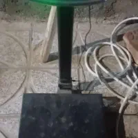 ترازو ۳۰۰ کیلیویی