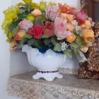 گلدان با گل