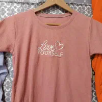 حراج تیشرت و کراپ فقط ۱۵۰