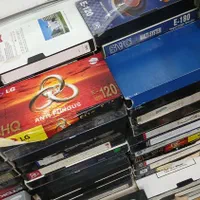 فیلم VHS پرشده  ۳۰۰ عدد دونه ایی ۵تومن|فیلم و موسیقی|تهران, امیریه|دیوار