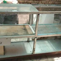 استند و  ویترین آلومینیومی