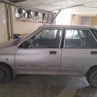 پراید نقره‌ای