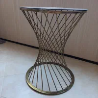 میز عسلی طلایی