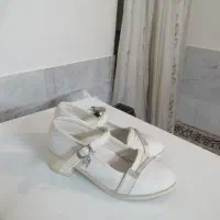 تعدادی کفش کودک دخترانه33، 34