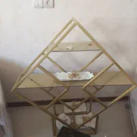 استند فلزی شیک و تمیز