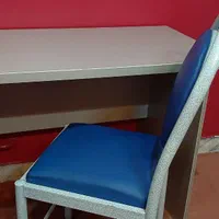 میز تحریر و صندلی