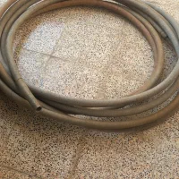 لوله خرطومی یک اینچ کار کرده سالم  به طول ۷و۹متری