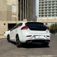VOLVO  V4|خودرو سواری و وانت|تهران, امانیه|دیوار