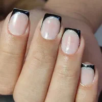 کاشت ناخن با بهترین متریال و آموزش با ۲۰٪تخفیف