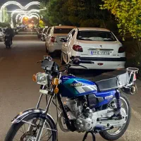 موتورسیکلت همتاز 200