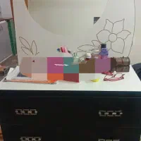 میز دراور با آینه و میز کنارتختی