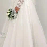 فروش لباس عروس اروپایی کار شده با ژپون دو فنره