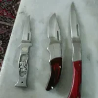 تعدادی چاقوآمریکایی اورجینال تعدادی وسیله کلکسیونی