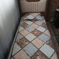 یک مبل تخت خواب شو و یک مبل یک نفره