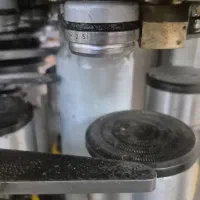 استخدام خانم خوراک دام کنسروی