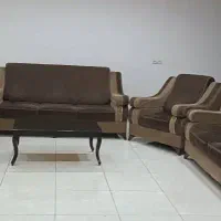 مبلمان و میز جلو مبلی