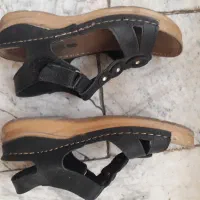 دو جفت کتونی و یک جفت تابستانی سایز ۳۷