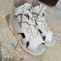 کفش در حد نو|کیف، کفش، کمربند|دوگنبدان, |دیوار