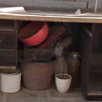 میز چوبی و چهار صندلی فلزی|دفتر کار|خرمآباد, |دیوار