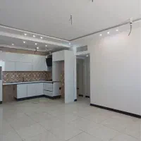 ۷۰ متر / رو به نما / آفتاب خور