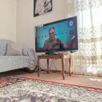 تلویزیون رنگی چهل اینچ