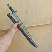 شمشیر کهنه قدمت دار|کلکسیون اشیاء عتیقه|اصفهان, شاهد|دیوار