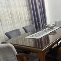 میز و‌ صندلی ناهار خوری