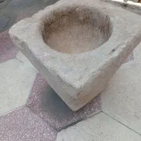 هاون سنگی با دسته  قدیمی