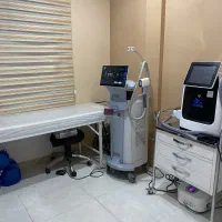 کلینیک لیزر آوا