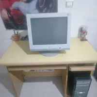 کامپیوتر کار کرده سالم