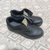 کفش ایمنی|کیف، کفش، کمربند|صفادشت, |دیوار