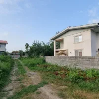 ۹۲۰ متر زمین با سند و پروانه ساخت