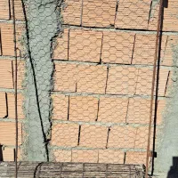 یک عدرآهنی بسیارمحکم سایز۱۳۰×۹۰.یکعددجفتگاه .|لوازم جانبی حیوانات|گنبد کاووس, |دیوار