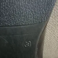 کفش راحتی شماره ۳۹|کیف، کفش، کمربند|تهران, مینای شمالی (مخبر)|دیوار