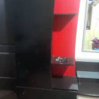 کمد مشکی قرمز