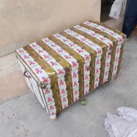 کرسی وصندوقچه