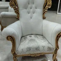 مبل سلطنتی ۹ نفره تاج دار با ۳ عدد عسلی|مبلمان خانگی و میز عسلی|زاهدان, |دیوار