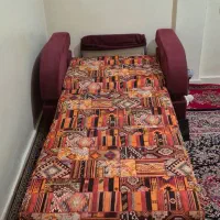 مبل راحتی یکنفره تختخواب شو طرح دار|مبلمان خانگی و میز عسلی|تهران, دردشت|دیوار