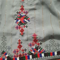 لباس دست دوز|لباس|کنارک, |دیوار