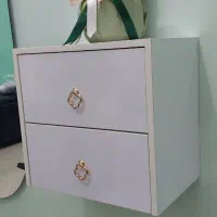 تجهیزات سالن زیبایی|آرایشگاه و سالن‌های زیبایی|زنجان, |دیوار