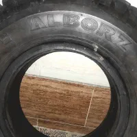 لاستیک عقب خاور و نیسان|قطعات یدکی و لوازم جانبی|برخوار, |دیوار