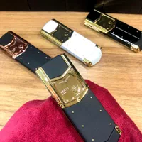 گوشی دکمه ای لوکس برند ورتو vertu آب طلا|موبایل|تهران, نیاوران|دیوار