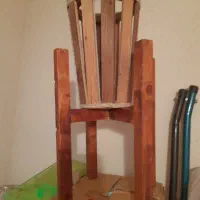 استندوپایه گل و گلدان چوبی به همراه گل