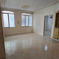 واحد / ۷۰ متر ورودی مجزا / مرکز شهر