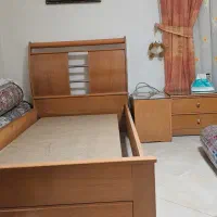 تخت خواب یک نفره کشو دار به همراه پا تختی|تخت و سرویس خواب|تهران, ازگل|دیوار