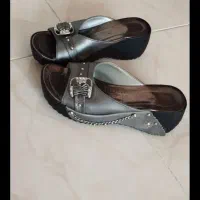 دمپایی و یه آویز