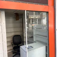 مغازه فلافلی/ آبمیوه فروشی/روبروی مدرسه